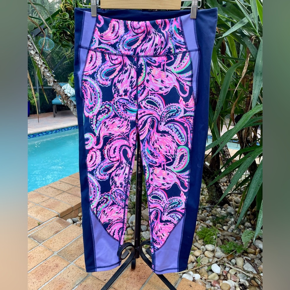Lilly Pulitzer Luxletic Weekender Mid-Rise Legging Flock To The Top XL